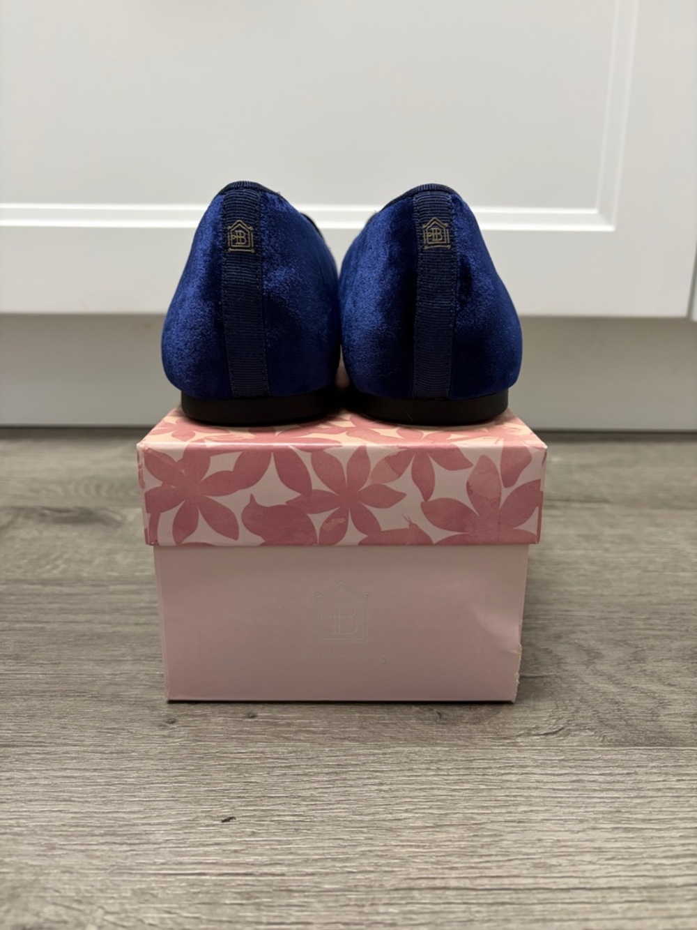 Birdies Navy Blue Velvet Embroidered Flats -NWT 9.5 - Picture 6 of 9